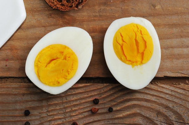 蛋黄能不能给幼儿吃？
